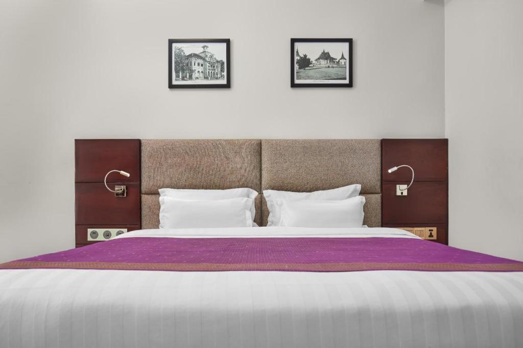 เอสเซนส์ โฮเต็ล แอนด์ อพาร์ตเมนต์ Hotel พนมเปญ ภายนอก รูปภาพ